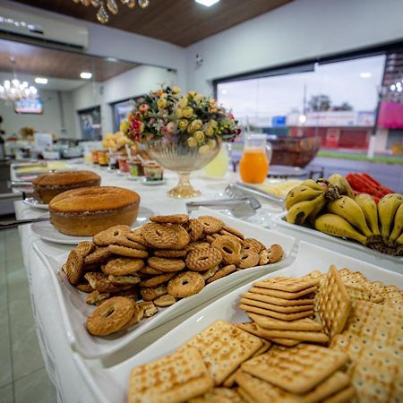 Hotel Monte Carlo Dourados Zewnętrze zdjęcie
